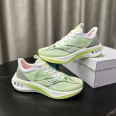 男鞋 撤柜单男士 透气舒适防滑运动鞋 跑步鞋 低帮真爆碳板减震休闲鞋