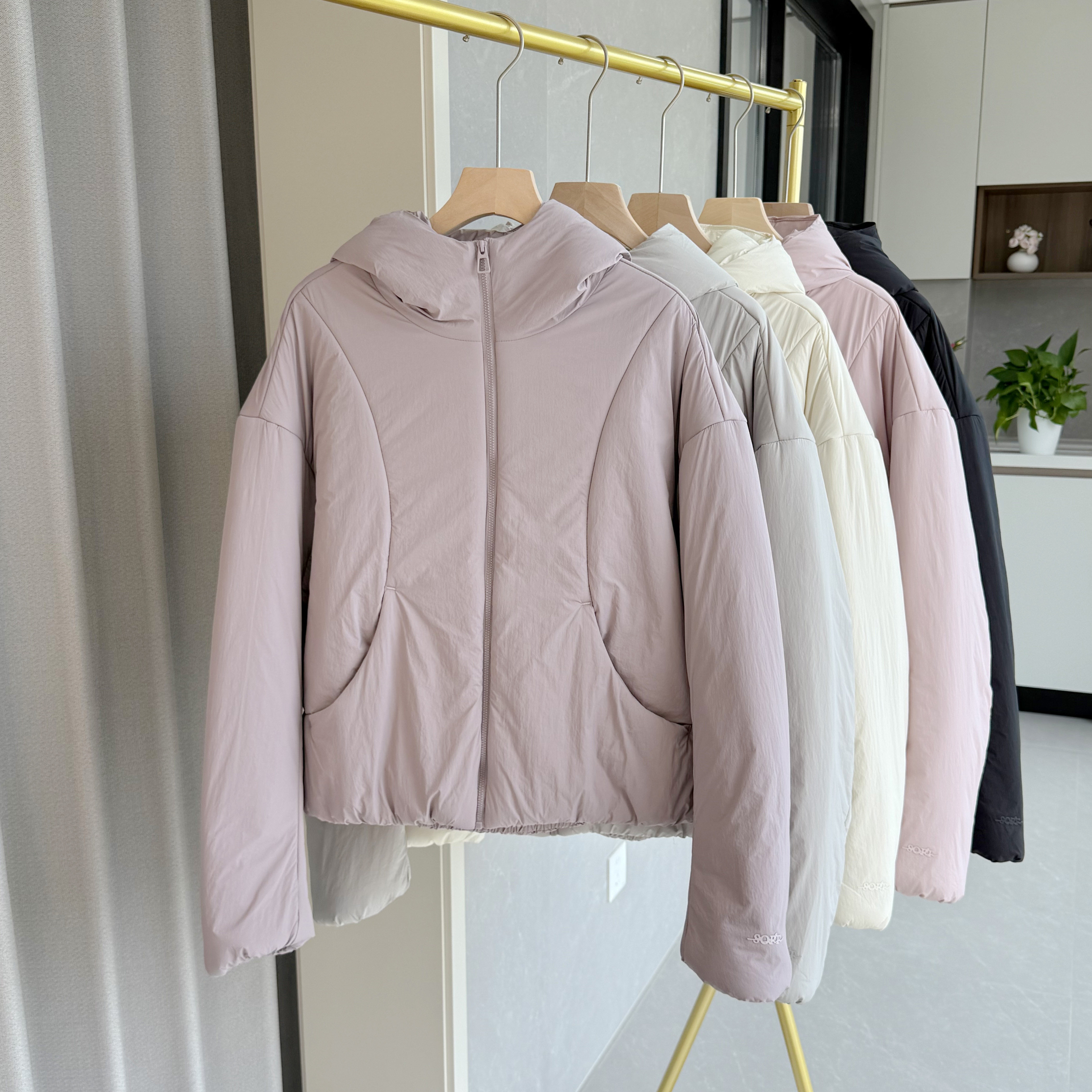 羊毛轻暖棉服女秋冬新款短款连帽棉衣/棉服