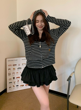 babe soulis 慵懒风连帽黑白条纹针织衫女2025新款秋冬针织开衫