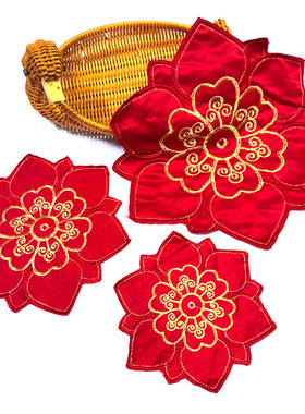 新年喜庆红色刺绣布艺花边餐垫隔热垫子茶杯垫盘垫碗垫餐桌餐厅垫