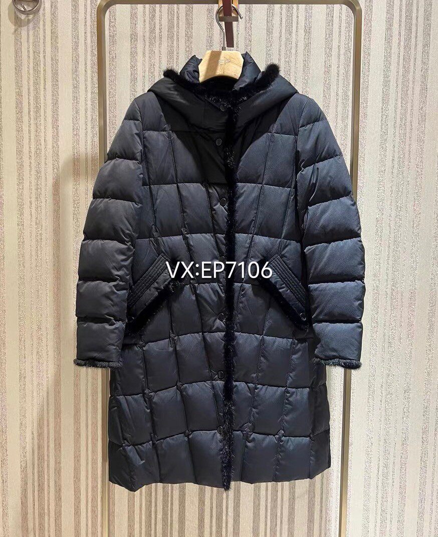 大雅家秋冬款黑色时尚连帽水貂拼接中长款羽绒服 HFIIAY222A-5699
