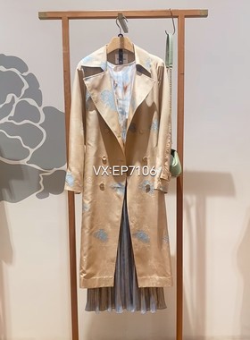 春夏款卡其色桑蚕丝提花系带收腰长款风衣外套 EGKPS7402C-6299