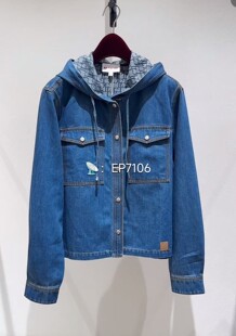 EP雅莹秋款蓝色柔软天丝棉水洗牛仔夹克连帽牛仔外套 EGKIDJ102A
