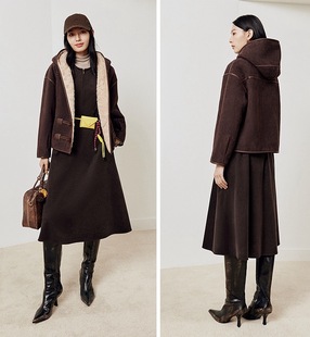 大雅家秋冬款休闲连帽牛角扣宽松短款大衣 HFKII8631A-4999