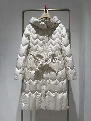 秋冬款白色白鹅绒收腰轻便长款修身羽绒服 EGJIAY213B-4699