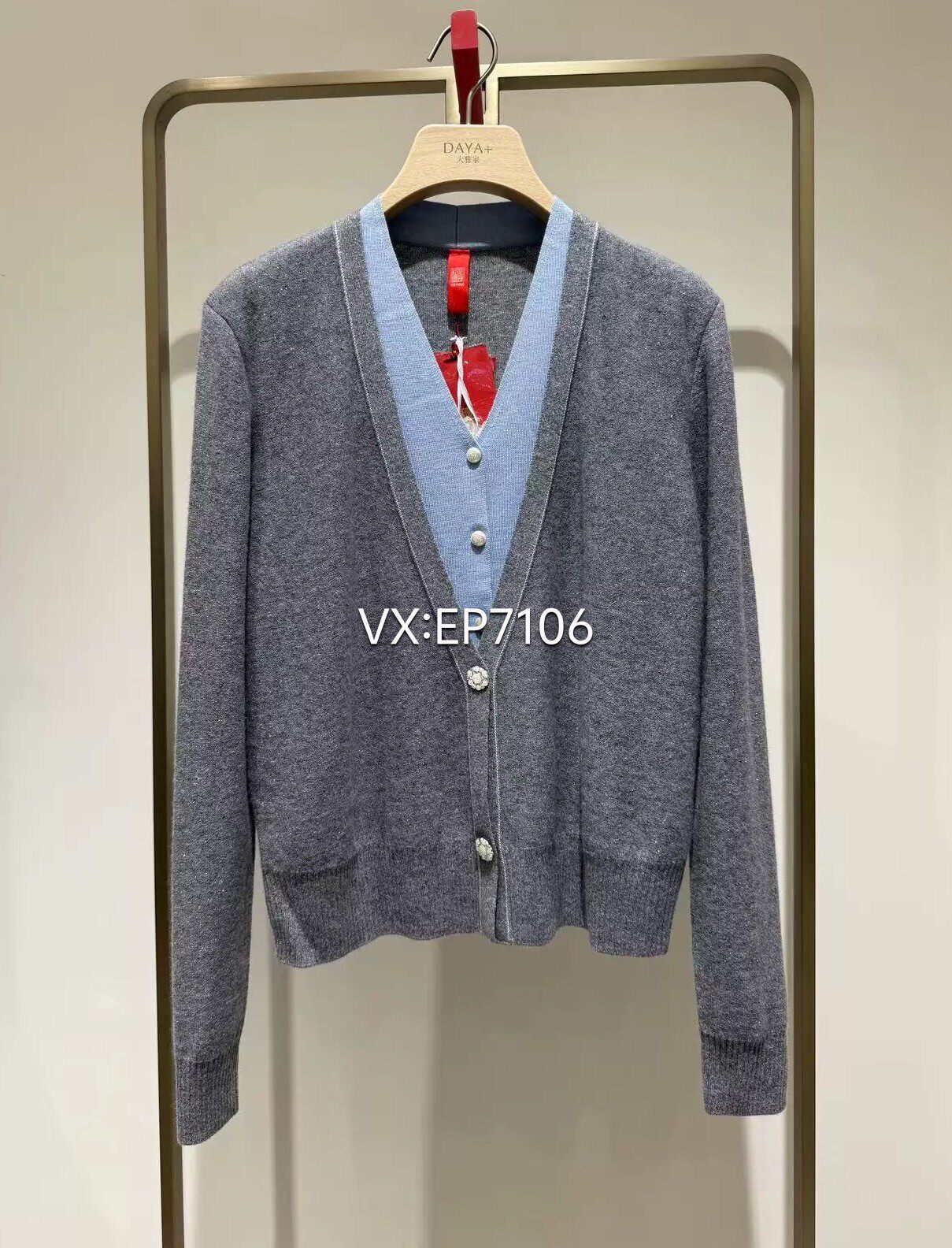 秋冬款灰色高端系列山羊绒假两件撞色针织套头衫 EPJAG9501A-4999