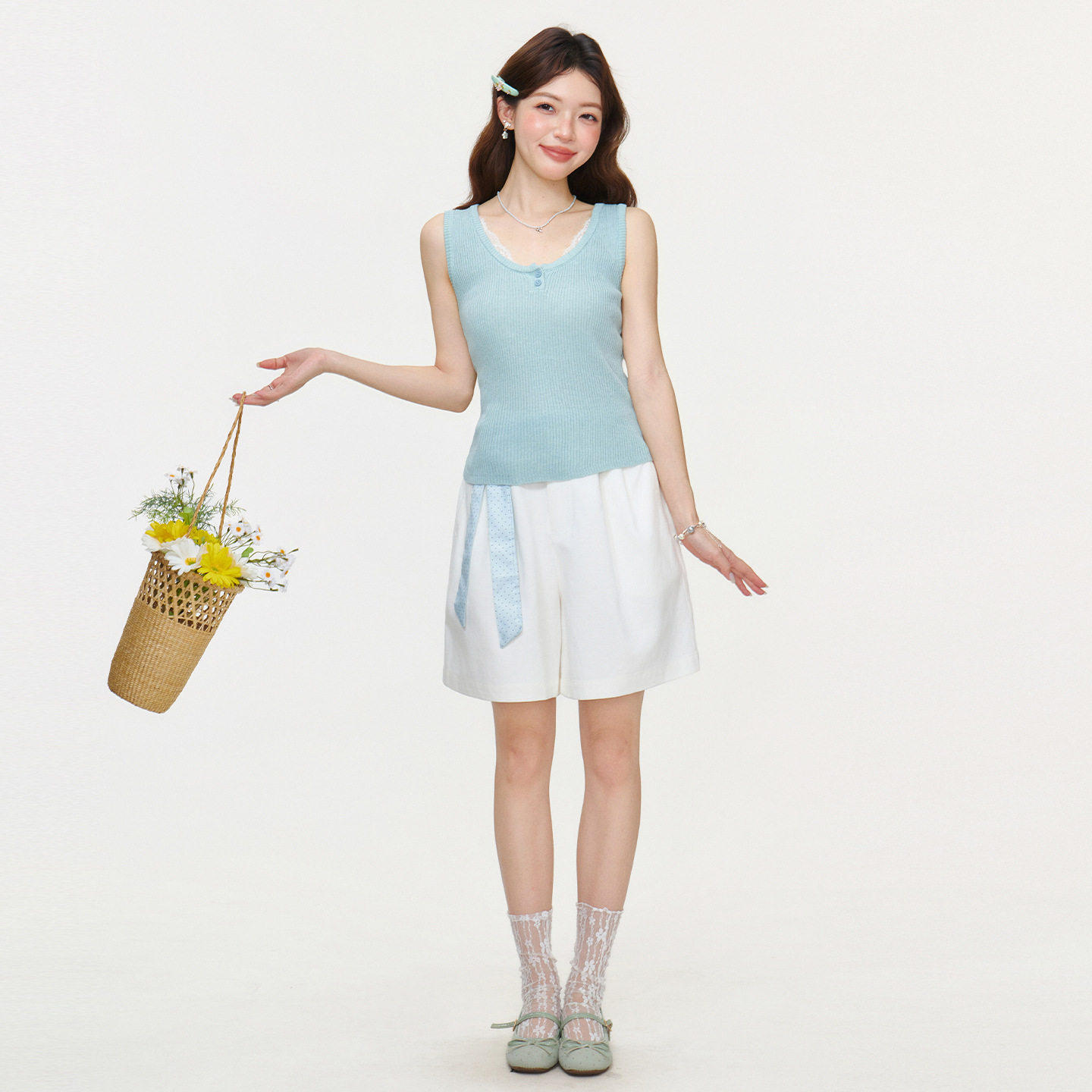 半开领蕾丝拼接针织背心吊带2026春夏新款修身显瘦无袖外穿上衣女