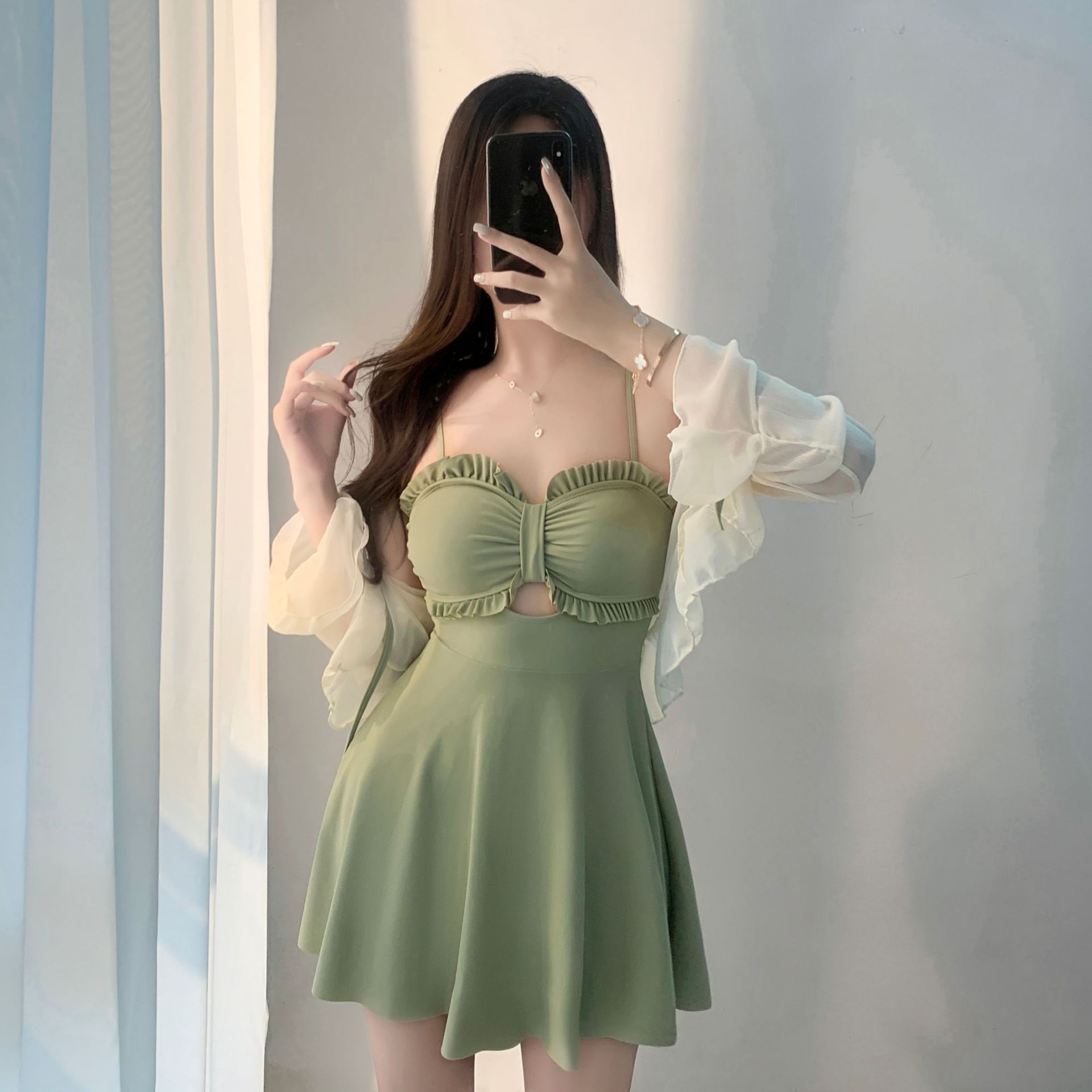 泳衣女仙女范连体裙式保守小胸聚拢韩国泡温泉度假游泳衣长袖罩衫