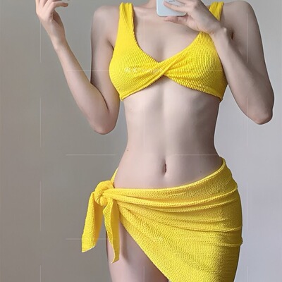 Candygirls2024年黄色显白小胸泡温泉聚拢性感三件套比基尼泳衣女