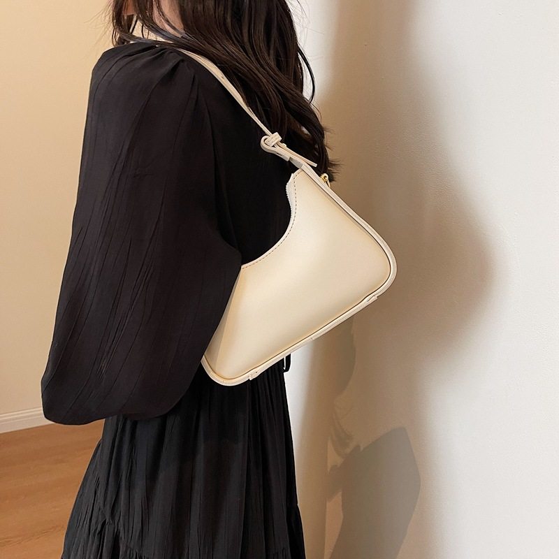 设计感小众包包女2025年新款腋下包时尚小挎包简约百搭爆款单肩包