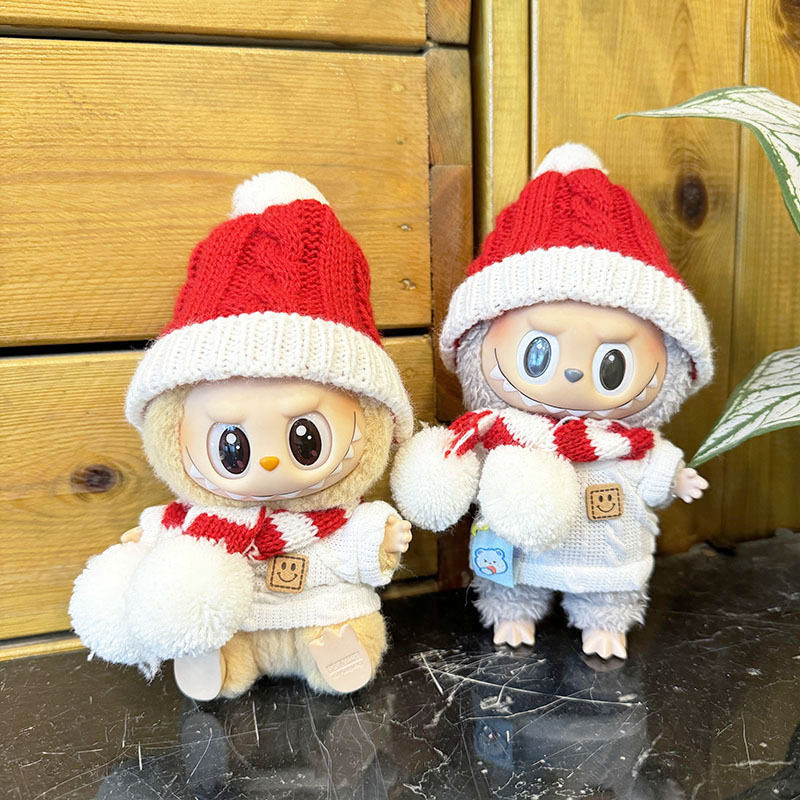 仅衣服] 一二代钥匙扣Labubu衣服挂件拉布布着替红白条围巾圣诞装,模玩/动漫/周边/娃圈三坑/桌游,潮玩娃衣,淘宝优惠券,粉丝福利购,淘宝优惠卷