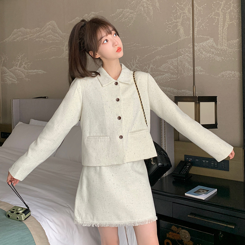 高级感白色小香风套装女2025春秋季新款学院风显瘦外套短裙两件套,女装套装/套裙,金十上