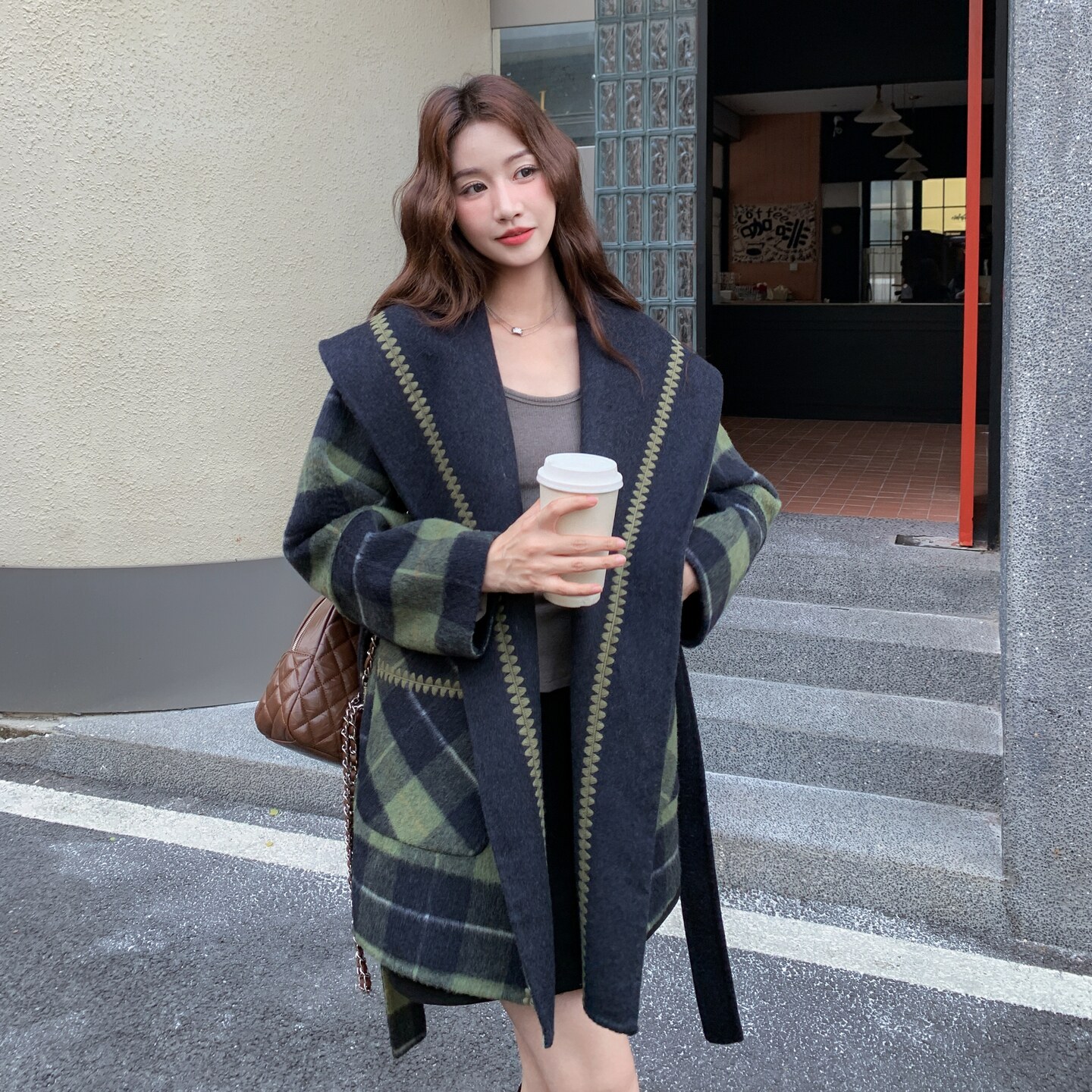 大翻领绿色格子高级感羊毛双面羊绒大衣女秋冬新款加厚呢子外套,女装毛呢外套,金十上