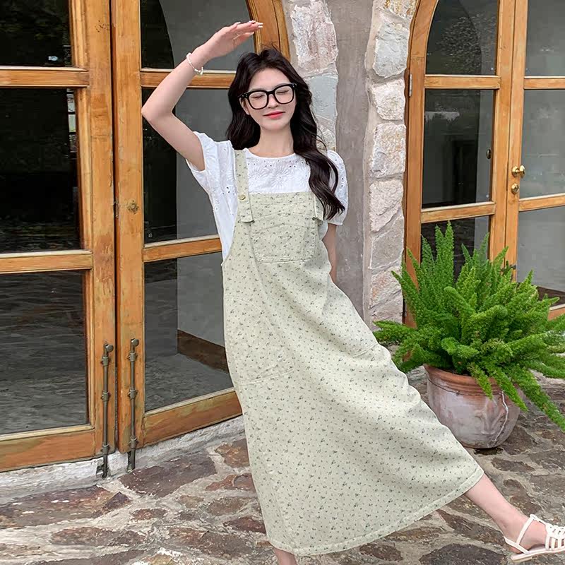 夏季穿搭背带裙2025新款女气质孕妇甜辣工装显瘦碎花吊带裙连衣裙,女装背心吊带,金十上