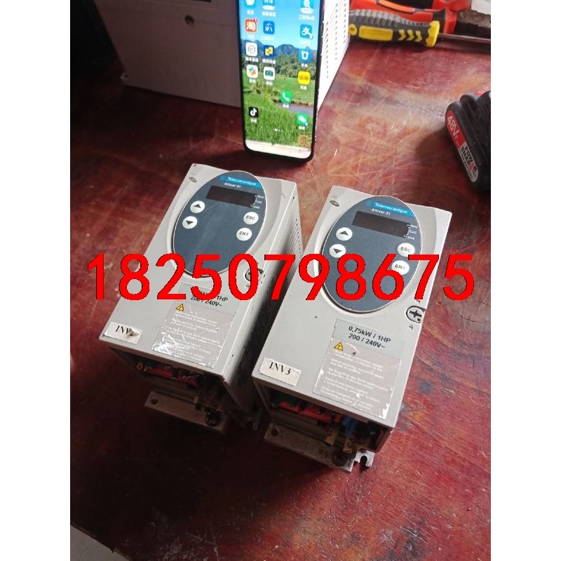 施耐德变频器ATV31H075M3X 0.75KW 220v议价