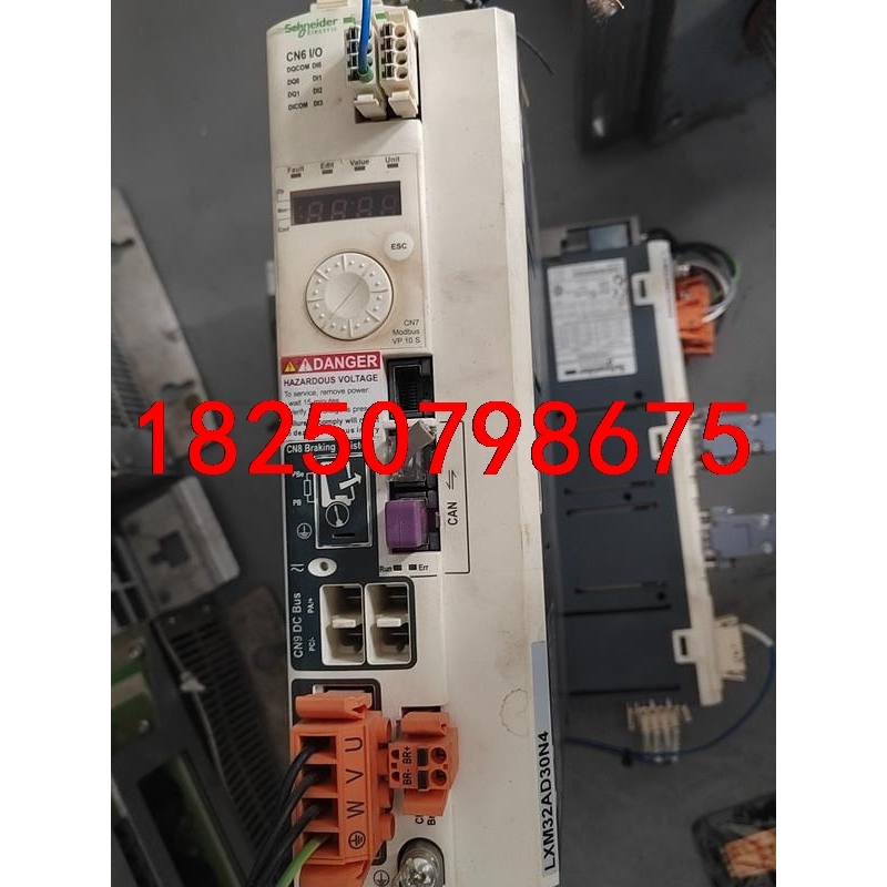 施耐德驱动器LXM32AD30N4   原装拆机,功能包好,议价