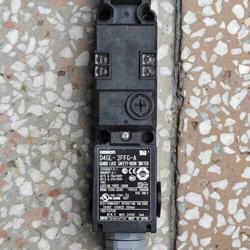 欧姆龙安全门锁开关D4GL-2FFG-A，日本制造，24VD议价