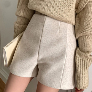 冬天毛呢短裤女秋冬2025新款高腰宽松a字裤小个子宽松休闲阔腿裤