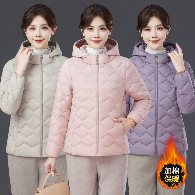 妈妈装羽绒棉服冬季2025新款中老年棉衣外套女士洋气轻薄棉袄短款