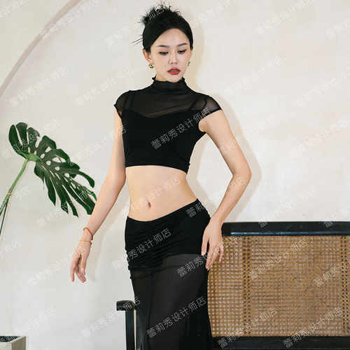 蕾莉秀李晶晶肚皮舞瑞丽