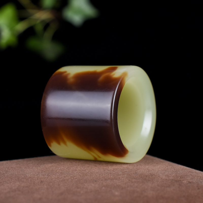 真玉新疆和田玉黄玉扳指新疆黄口料老黄玉若羌鸡油黄扳指男女通用