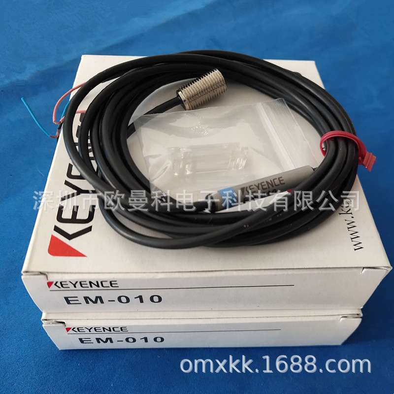 转销基恩士接近开关EM-010三线式接近传感器开关DC24V带指示灯