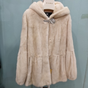 SP0880 潮流女装 浅米黄帽款 时尚