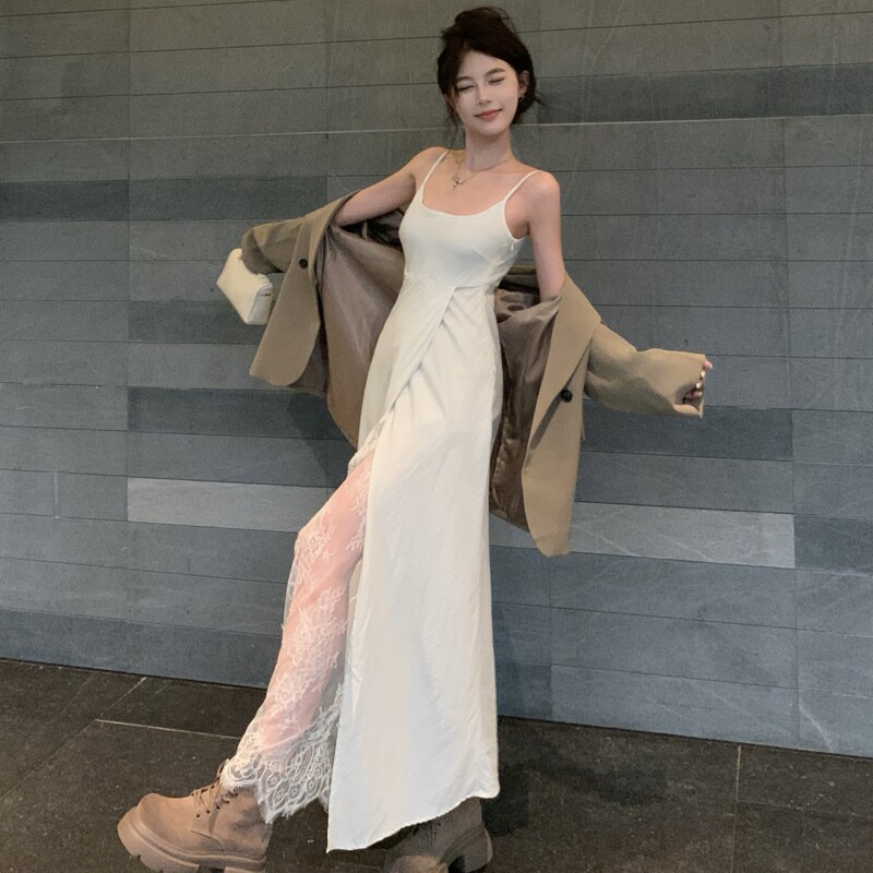 纯欲性感蕾丝花边开叉长裙2023秋季新款气质收腰黑色吊带连衣裙女