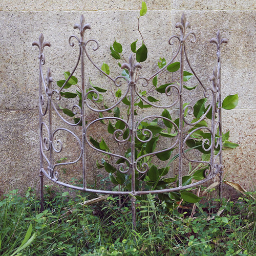 铁线莲半圆爬藤架栅栏隔断
