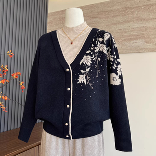 气质时尚假两件新款秋冬季妈妈装中领内搭中老年女士保暖厚款毛衣