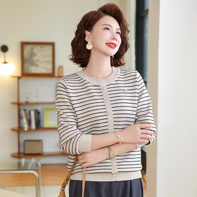 妈妈秋装针织小衫时尚条纹羊毛打底2025新款中老年女春秋气质毛衣