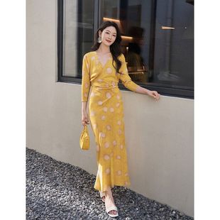 绑带真丝连衣裙女2025夏季 荣太浓情法调围裹式 海边度假桑蚕丝长裙