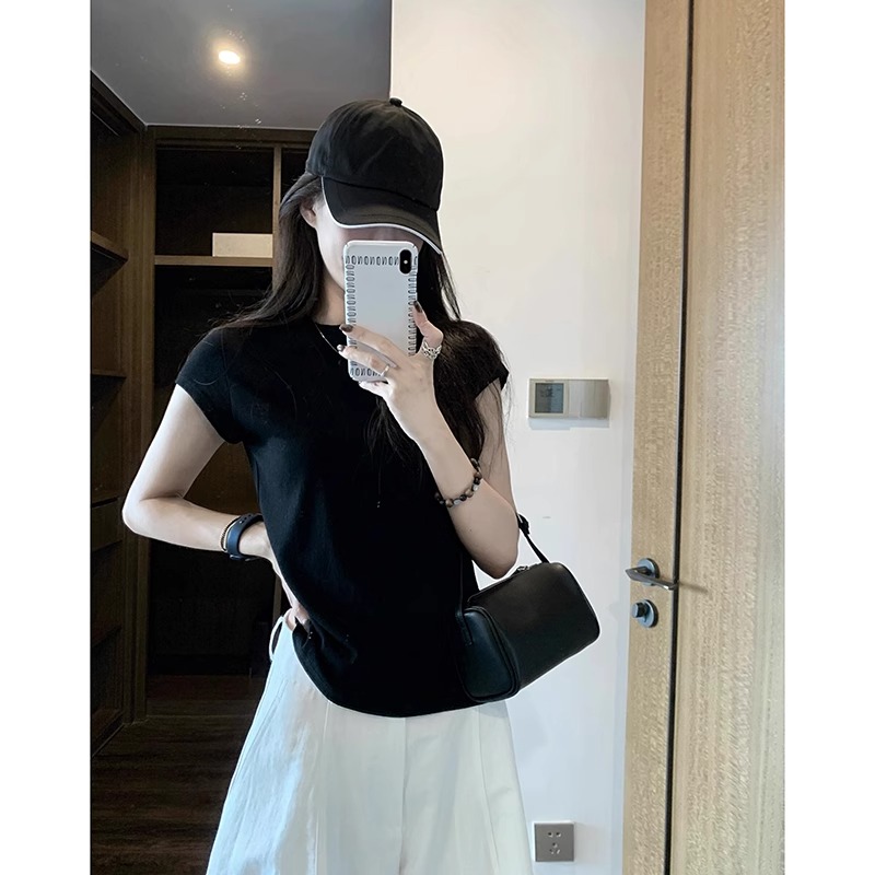 黑色圆领正肩短袖T恤女夏季2025新款设计感小众修身显瘦纯棉上衣