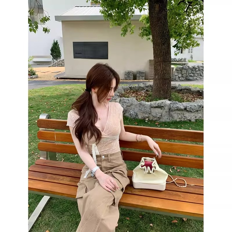 法式V领正肩蕾丝飘带短袖T恤女夏季独特漂亮掐腰修身露脐短款上衣