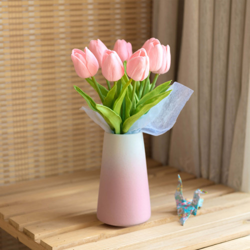 郁金香客厅房间花+花瓶好看耐久