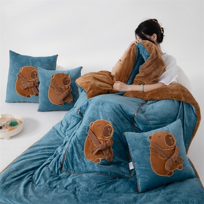 汽车抱枕被子两用车用2025新款加厚珊瑚绒车载午睡枕头毯子二合一