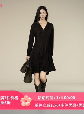 雪歌2025冬季新款褶皱设计复古棕色长袖V领连衣裙女XK404006A174