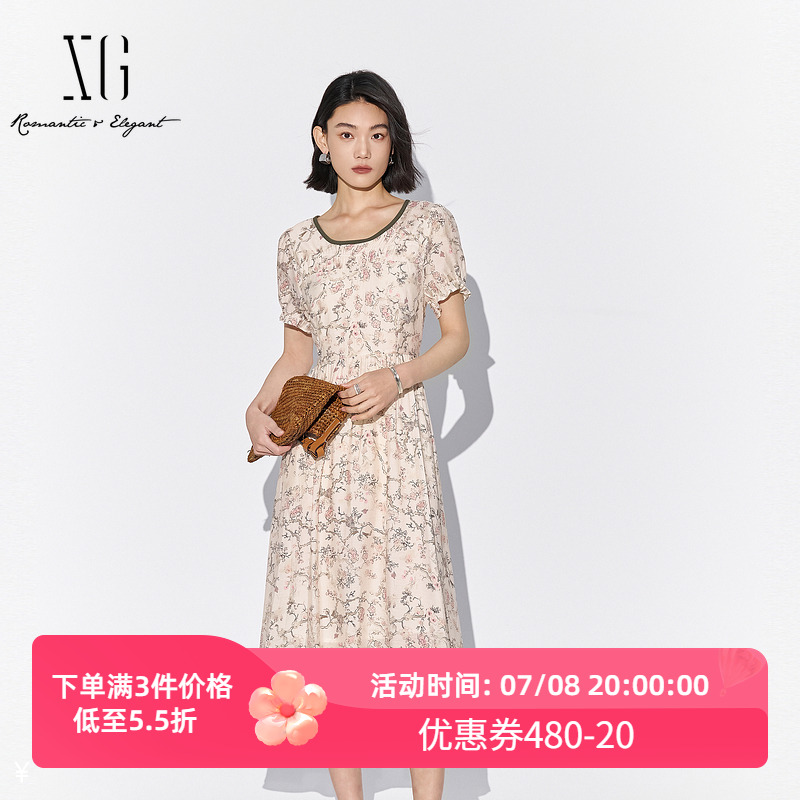 XG雪歌轻熟风碎花连衣裙女2025夏新短袖圆领中长裙子XL204524B806
