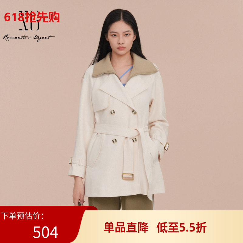 XG雪歌浅色双排扣休闲风衣女2025春新款通勤中长外套XK108010A351