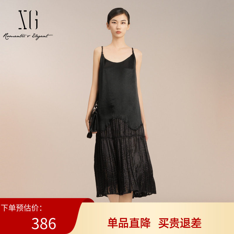 XG雪歌气质蕾丝拼接吊带连衣裙女25夏新款中长小黑裙XK204044A190