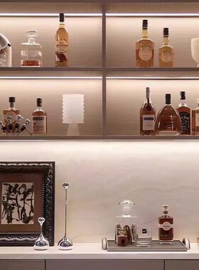 软装家居样板间餐边柜酒柜洋酒雪茄酒器主题软装摆件售楼部装饰品