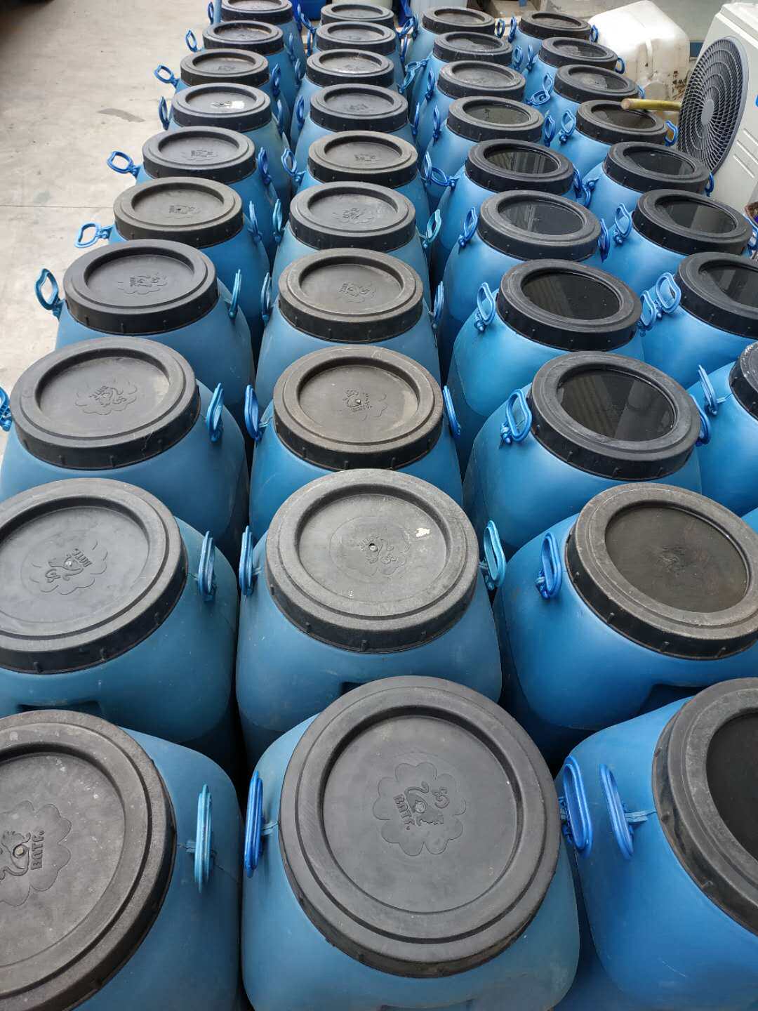 优质油性脱模剂铝模板油水性木模建筑模板脱模油混凝土模板脱模剂