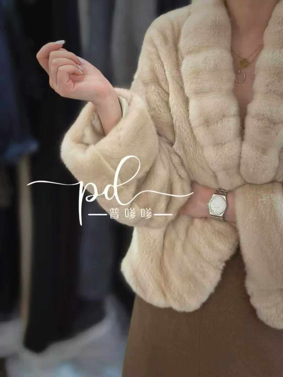 2025年冬进口全抽小母貂中古貂皮大衣女短款天鹅绒水貂整貂皮皮草