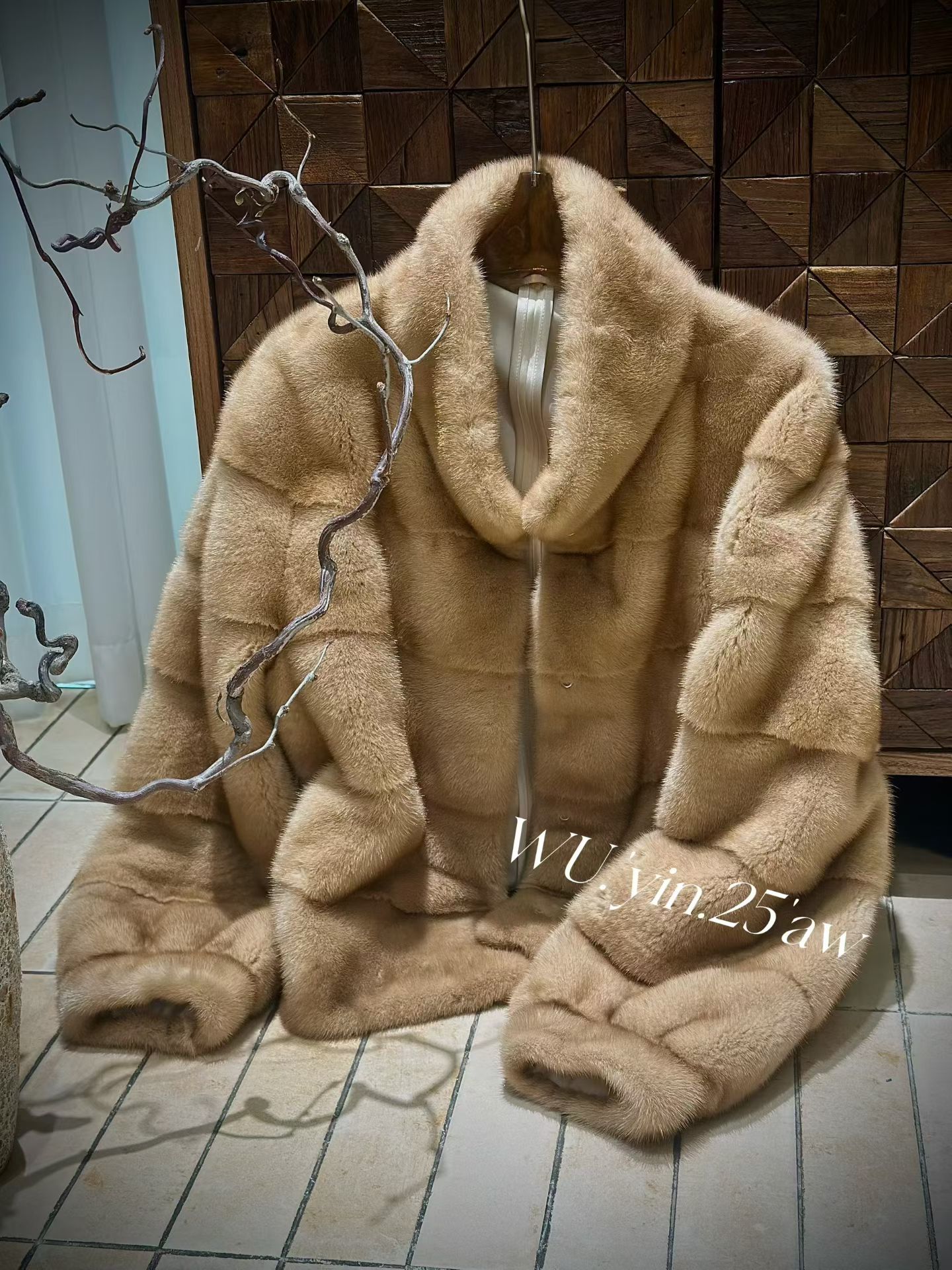 设计师品牌2025秋冬新款时尚百搭立领水貂皮草外套女