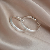 简约银色拉丝圆形耳圈925银针素圈显白圈圈耳环个性 冷淡气质耳钉