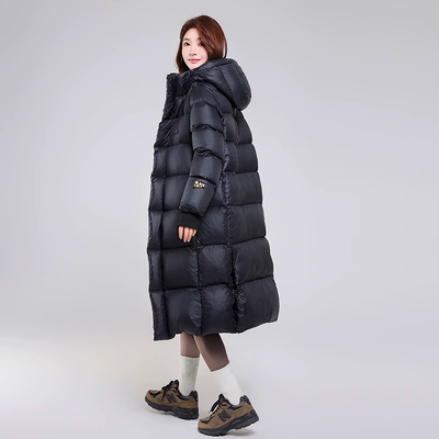 2024新款百搭保暖冬季外套潮 黑金白鸭绒男女加厚抗寒羽绒服 1