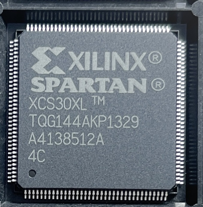 XCS30XL-4TQG144C/I CPLD嵌入式可编程逻辑IC 全新原装  专业配单