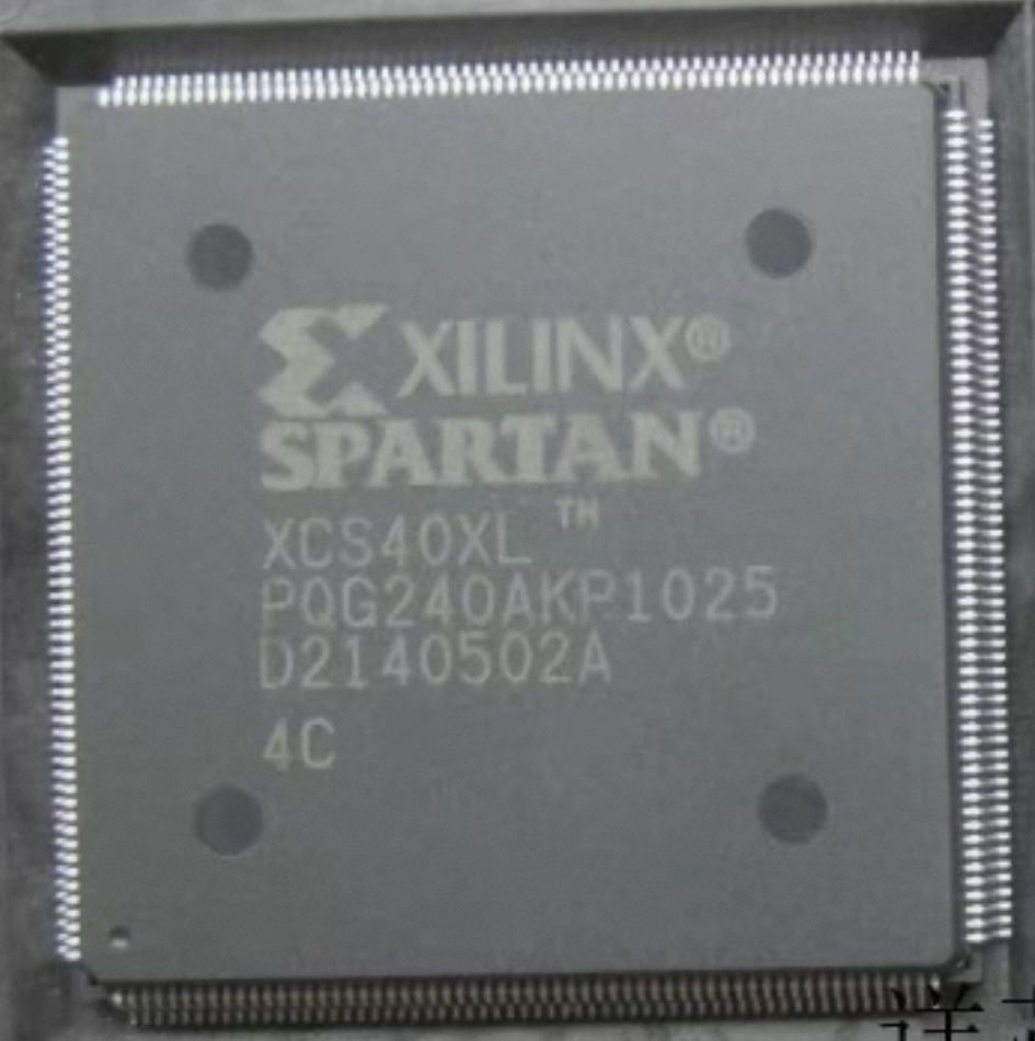 XCS40XL-PQ240AKP0629 XC2S100E-6PQG208C XC2S100E-6PQ208I