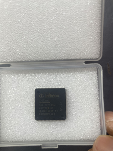 SAK-TC264DA-40F200W BB闪存存储器芯片