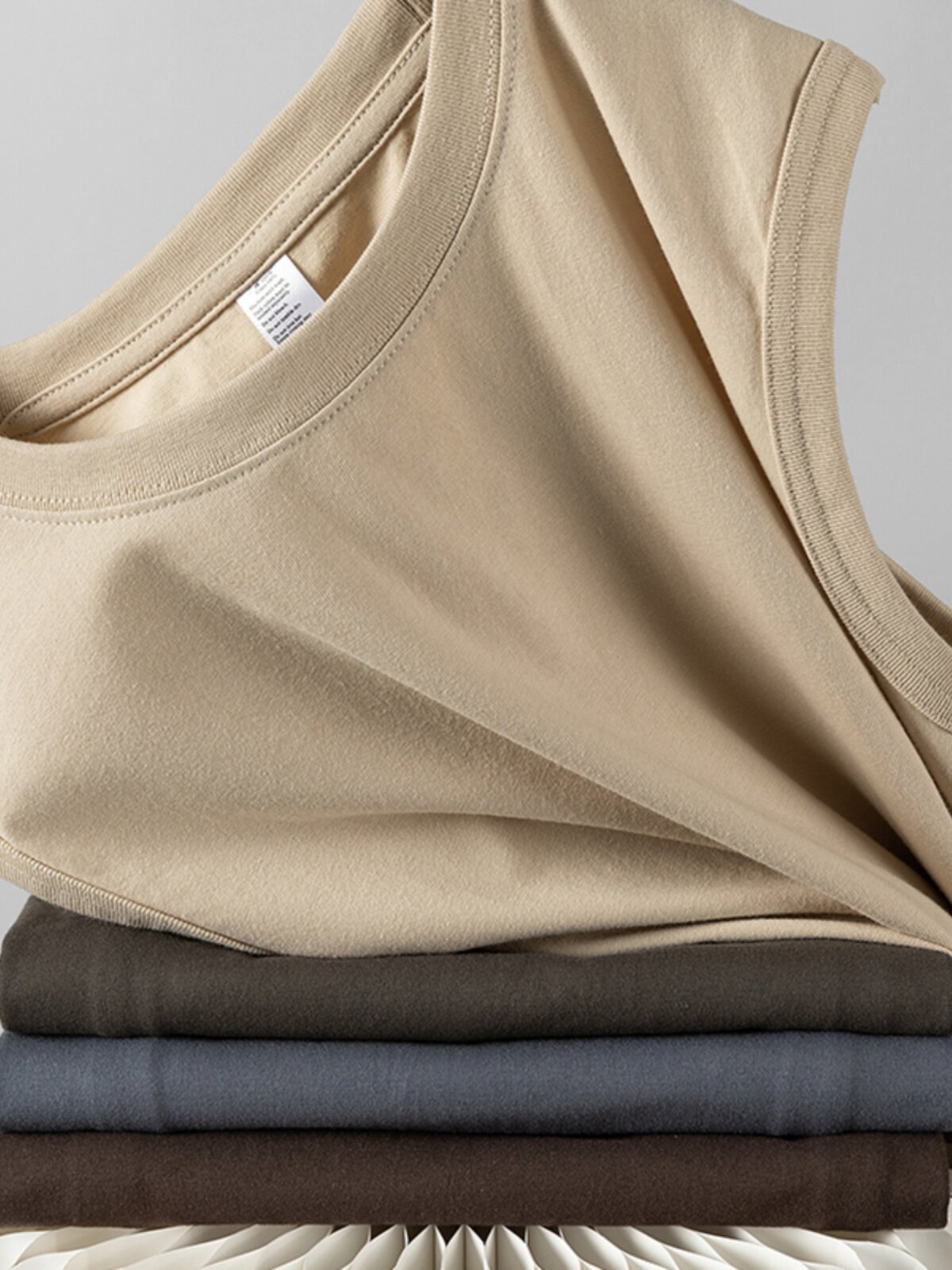 여름 무거운 솔리드 컬러 와이드 어깨 조끼 순수 코튼 통기성 양복 조끼 느슨한 스포츠 피트니스 캐주얼 민소매 티셔츠 남성과 여성을위한